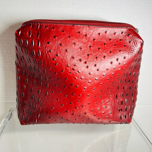 VINTAGE BURGUNDY FAUX OSTRICH PRINT MAKE UP/COSMETIC/JEWELRY TRAVEL BAG (MINT) - Picture 1 of 12
